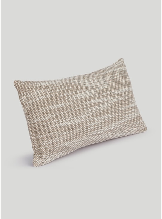 ALMOFADA BOUCLE BEGE E OFF WHITE